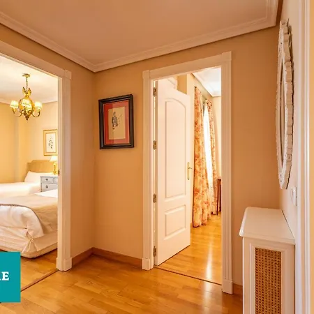 180 Glamuroso Prado Apartment Seville