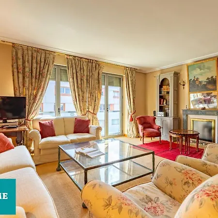 180 Luxury Gran Prado Lejlighed